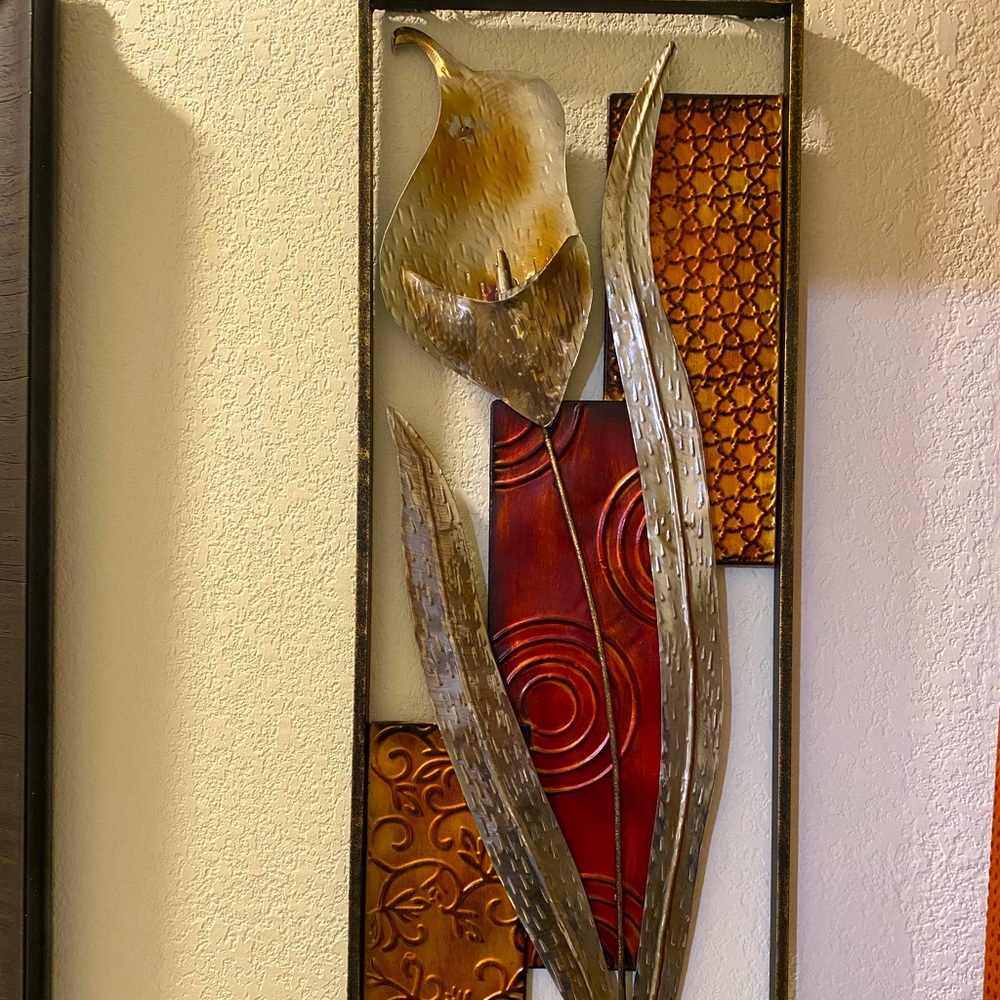 Pair of metal wall decor